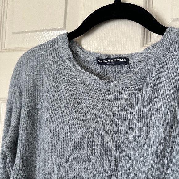 brandy melville blue gray knit cropped sweater top osfm fits xs/small - Picture 4 of 4